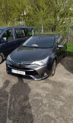 toyota avensis Toyota Avensis cena 28000 przebieg: 226000, rok produkcji 2015 z Toruń